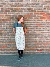 Load image into Gallery viewer, Cute Avocado Apron. 100% Cotton & Made In The UK.